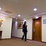 By Ihg 4*