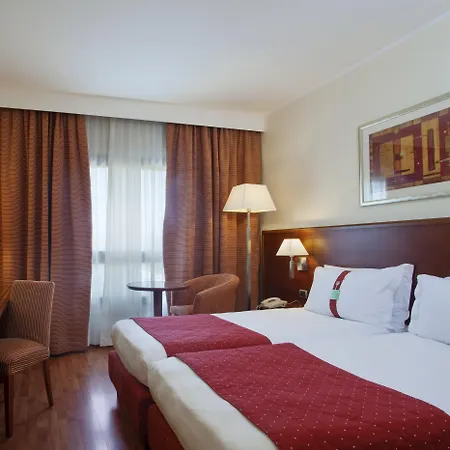 By Ihg Hotel