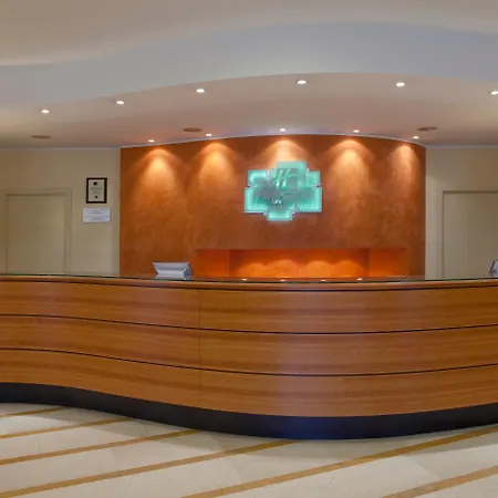 By Ihg Hotel 4*