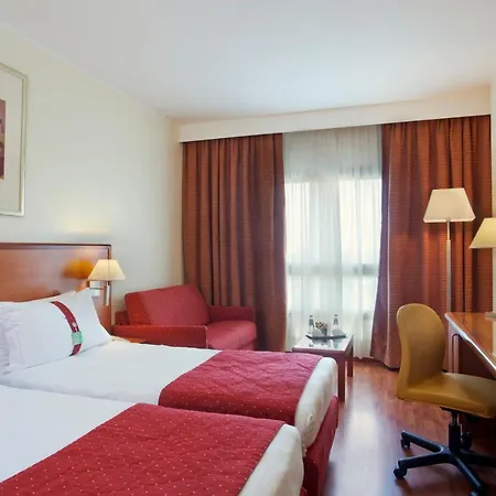 Hotel By Ihg 4*