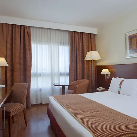 Hotel By Ihg 4*
