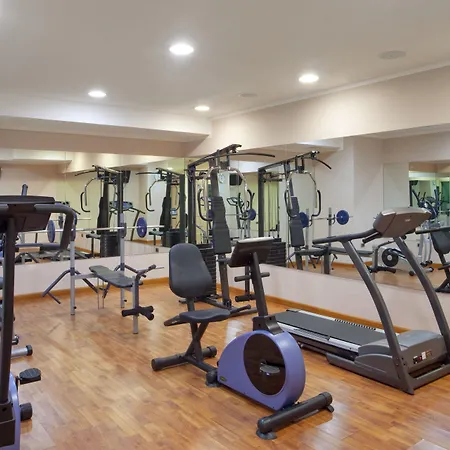 By Ihg מלון קליארי