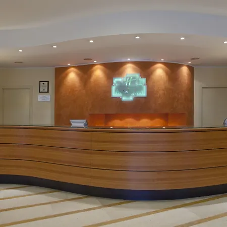 By Ihg Hotel