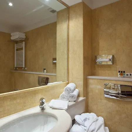 By Ihg Otel Cagliari