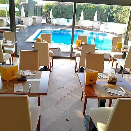 Hotel By Ihg 4*