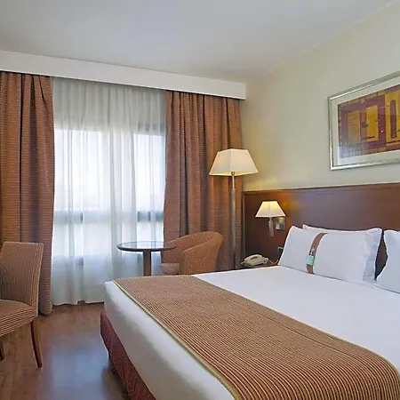 Hotel By Ihg 4*
