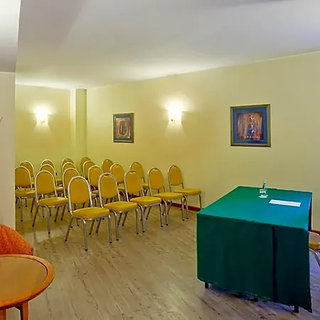 Hotel By Ihg Cagliari
