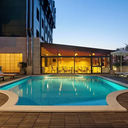 By Ihg Hotel