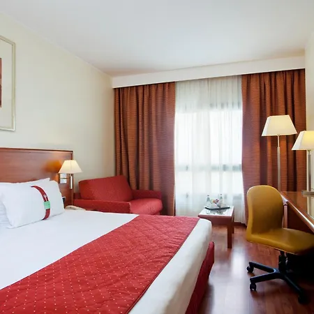 By Ihg Hotel 4*