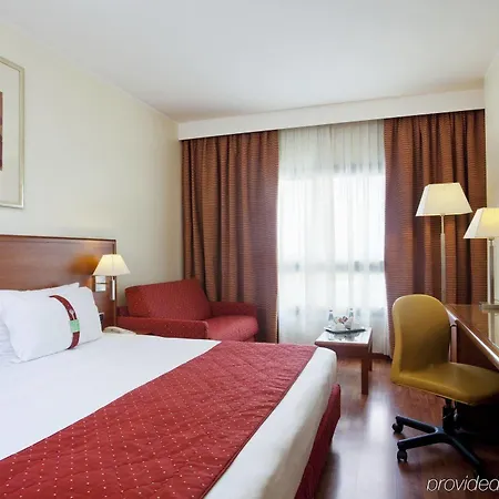 By Ihg Hotel 4*
