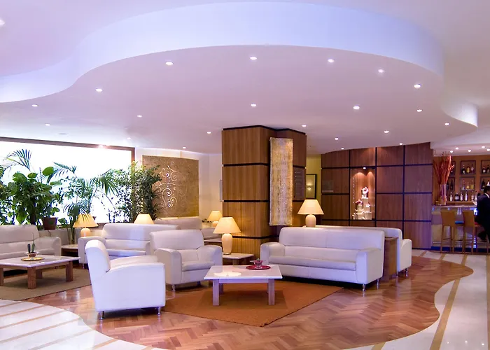 Hotel By Ihg 4*