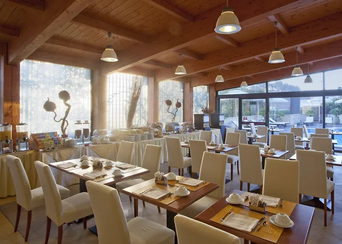 By Ihg Hotel 4*