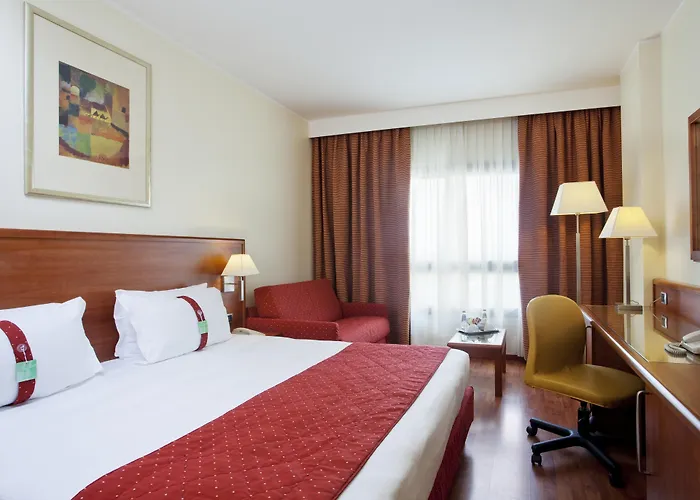 By Ihg Hotel 4*